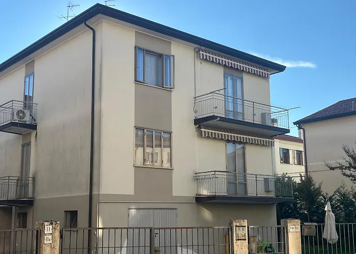 Apartment At Via Nigra Venezia 3 Bedrooms & Parking Free *