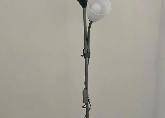 At Via Nigra Venezia 3 Bedrooms & Parking Free Apartment