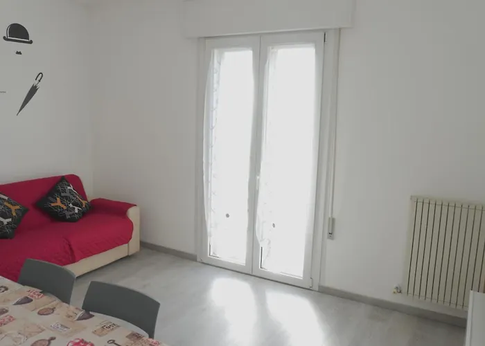 Apartment At Via Nigra Venezia 3 Bedrooms & Parking Free *